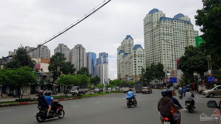 Cần Bán Nhà 4 Tầng 114,4m2 (4,4*26m) đường Nguyễn Hữu Cảnh, Bình Thạnh